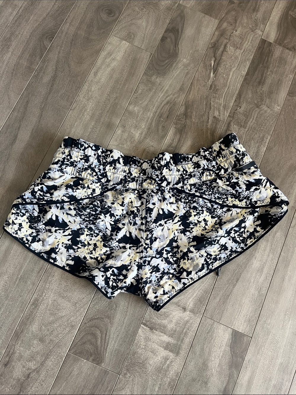 Lululemon Water Surf Reversible Swim Shorts - Picture 4 of 5